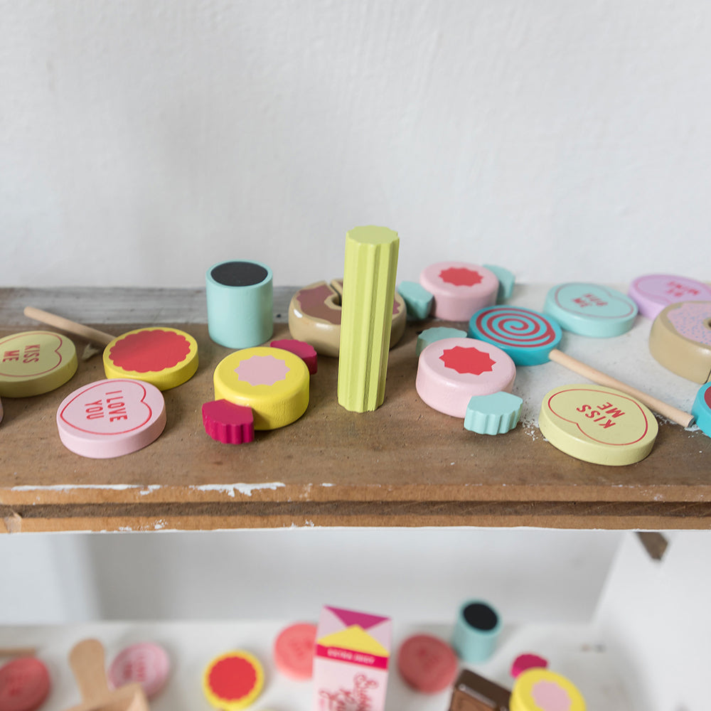 Small Candy Pieces