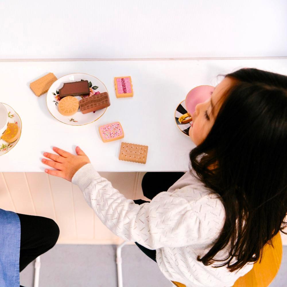 Wooden Biscuit Set