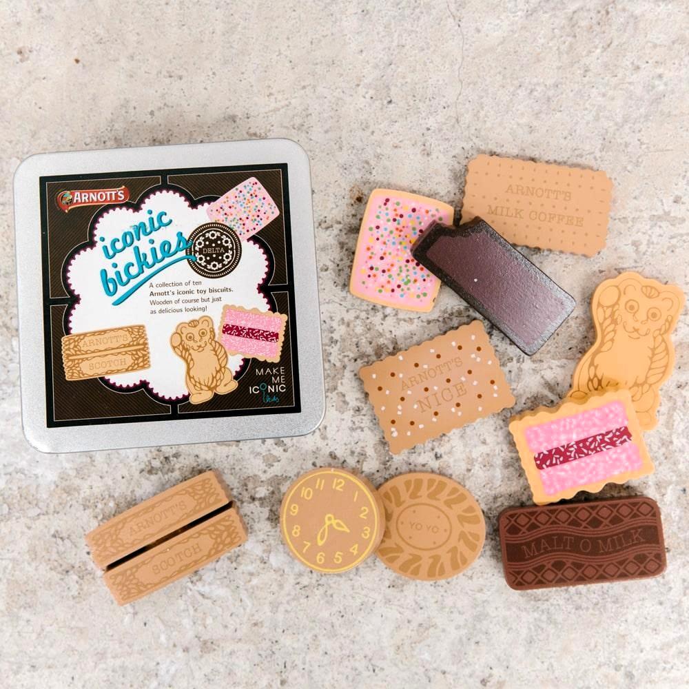 Wooden Biscuit Set