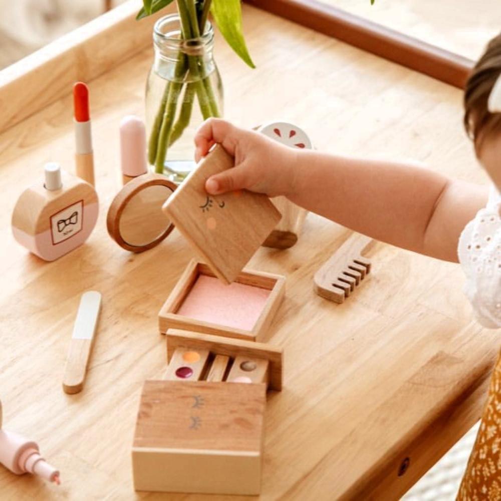 Wooden Beauty Kit