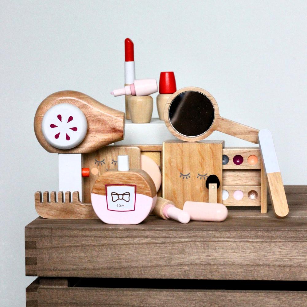 Wooden Beauty Kit