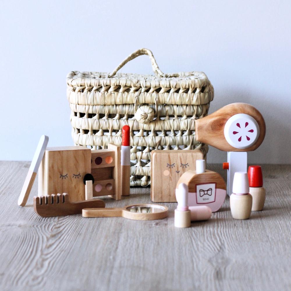 Wooden Beauty Kit
