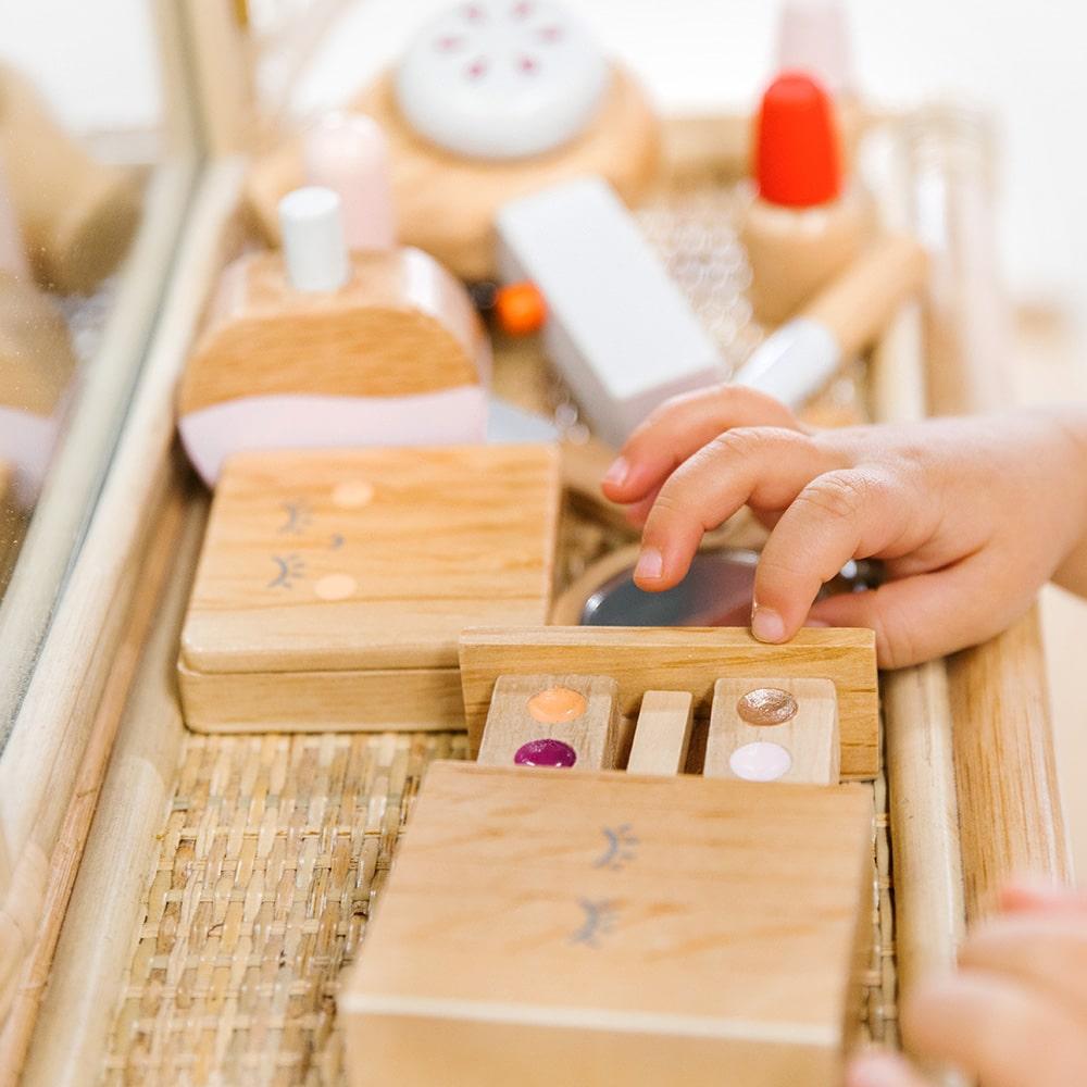 Wooden Beauty Kit